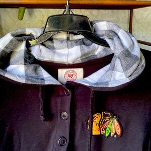 Blackhawks pullover